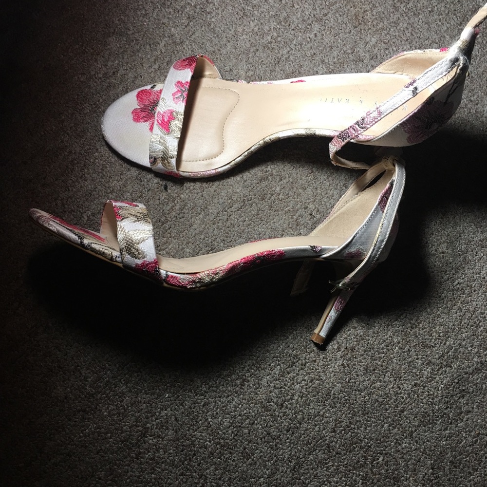 ladies strap heels